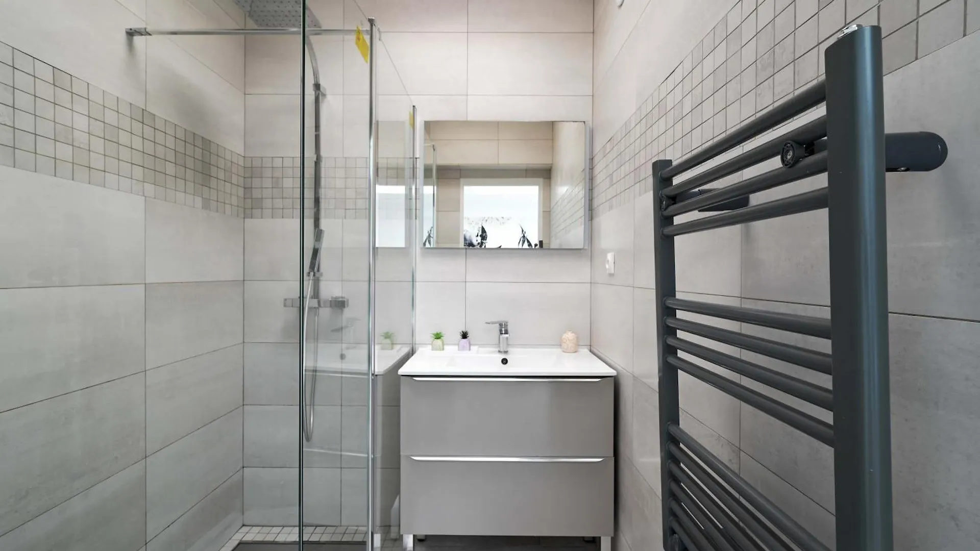 Studio Pour Couples Dans Le 17Eme باريس شقة